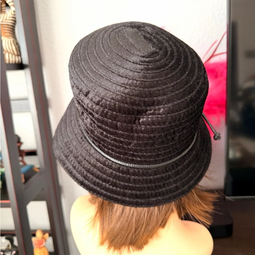 Sierra Accessories Black Chic Hat
